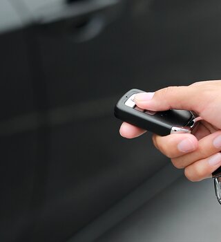 Funkschlüssel zum Thema Sicherheit vor Hackern im Auto | © Cognizant Mobility